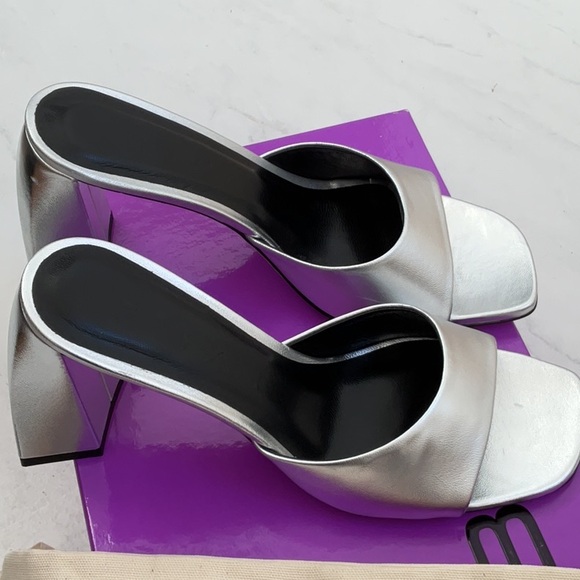 BY FAR Michele Mule in Silver, Size: EU 37 - Picture 12 of 12
